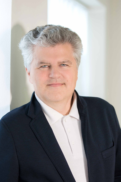 Porträt von Hannes Hausbauer